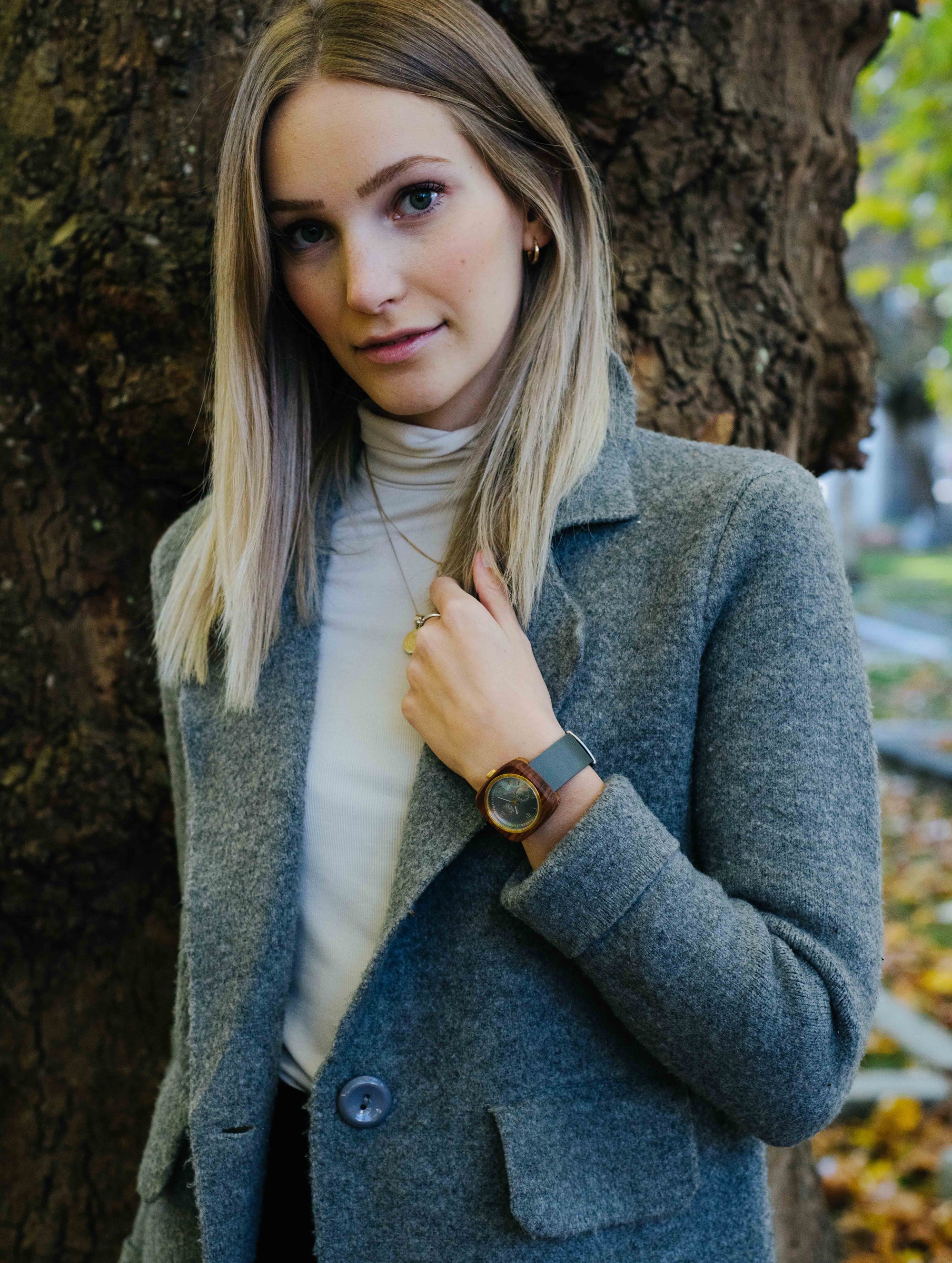 Teak/Grey